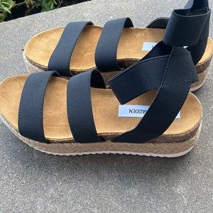 Steve Madden Kimmie size 8 platform sandals
